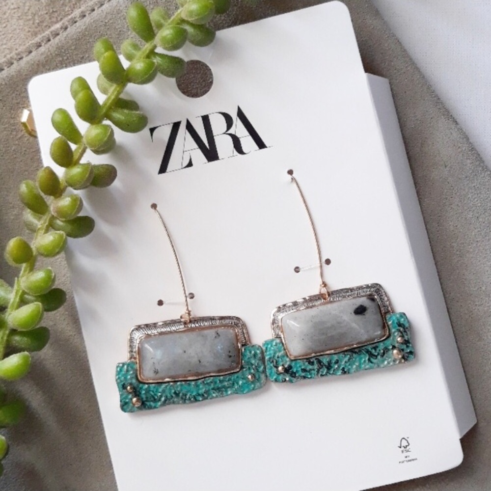 Zara statement earrings no tags new